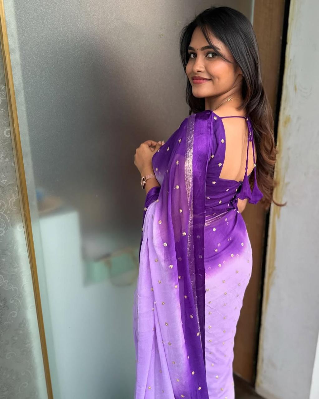VIOLET DUAL SHADE Viscose Georgette Sequins Saree with Satin Border & Contrast Blouse – Partywear