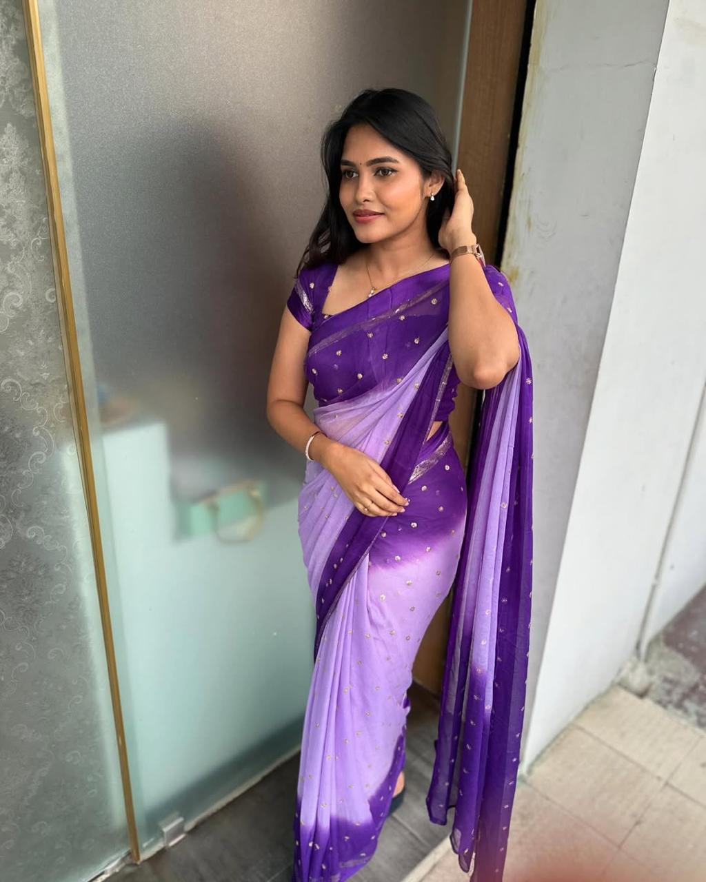 VIOLET DUAL SHADE Viscose Georgette Sequins Saree with Satin Border & Contrast Blouse – Partywear