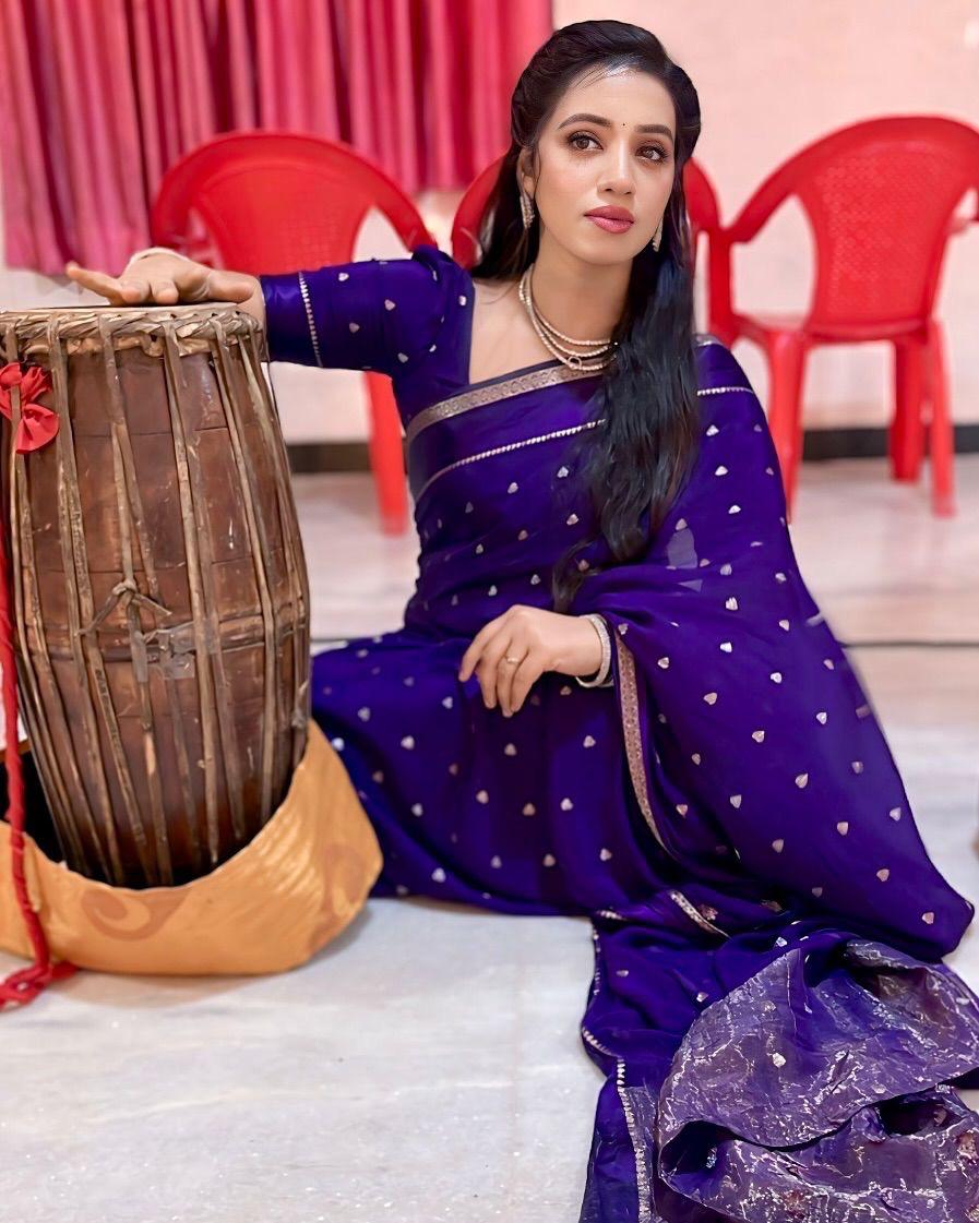 Violet Pure Chinon Viscose Saree with Matching Blouse – Restocked Partywear Collection