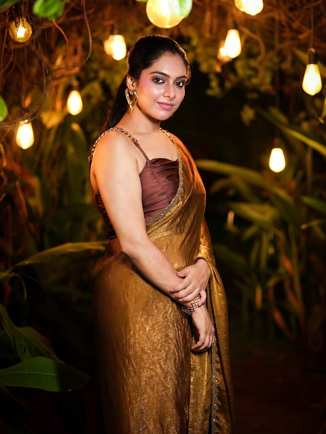 Chiffon Fendy Two-Tone Saree with Beads Handwork Border – Limited Edition Partywear