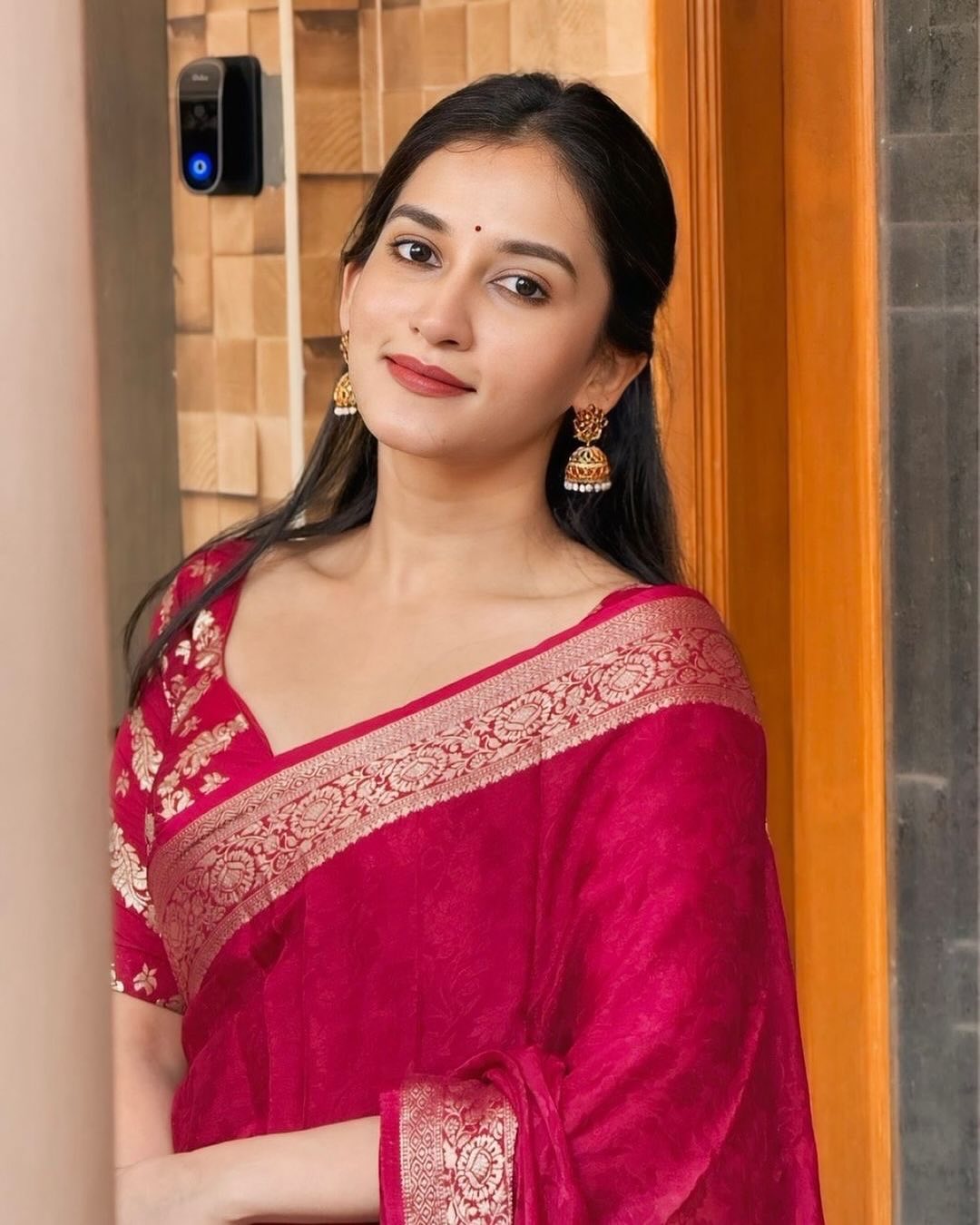 Red Viscose Chinon Saree with Dola Banarasi Silk Blouse – Festive & Wedding Wear