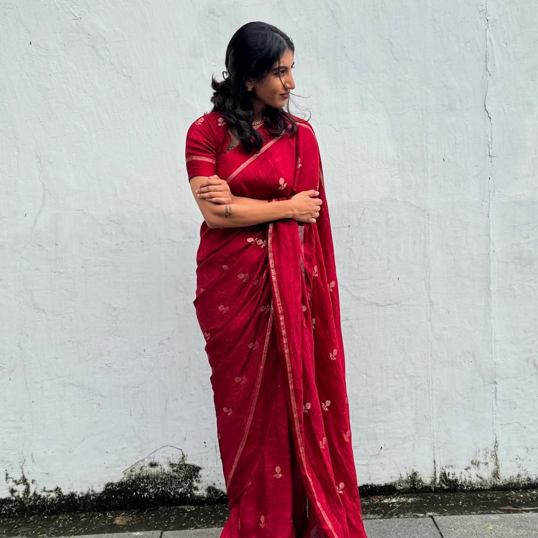 Red Soft Viscose Khadi Silk Partywear Saree with Satin Border & Jacquard Design