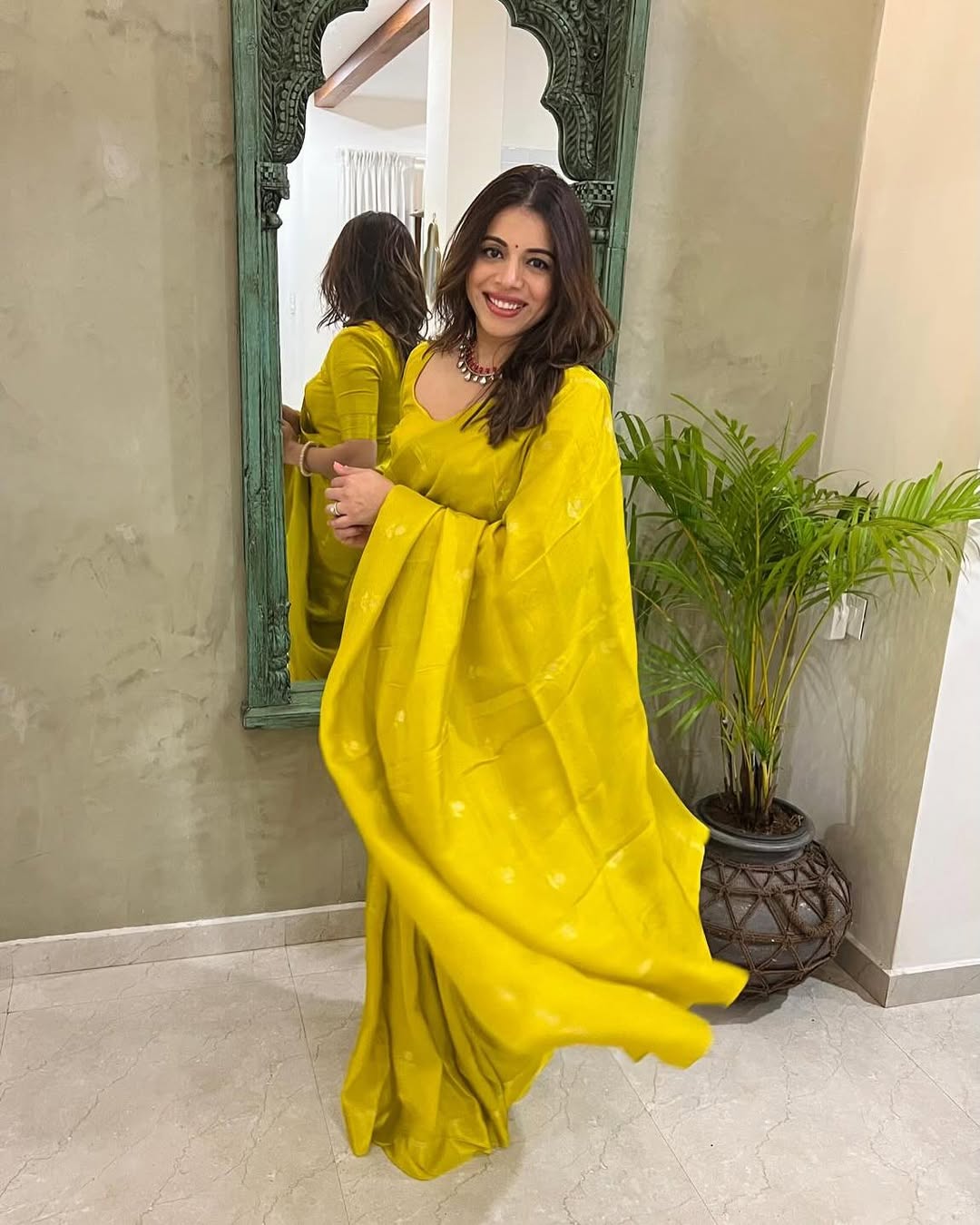 Light Green Soft Viscose Khadi Silk Partywear Saree with Satin Border & Jacquard Design