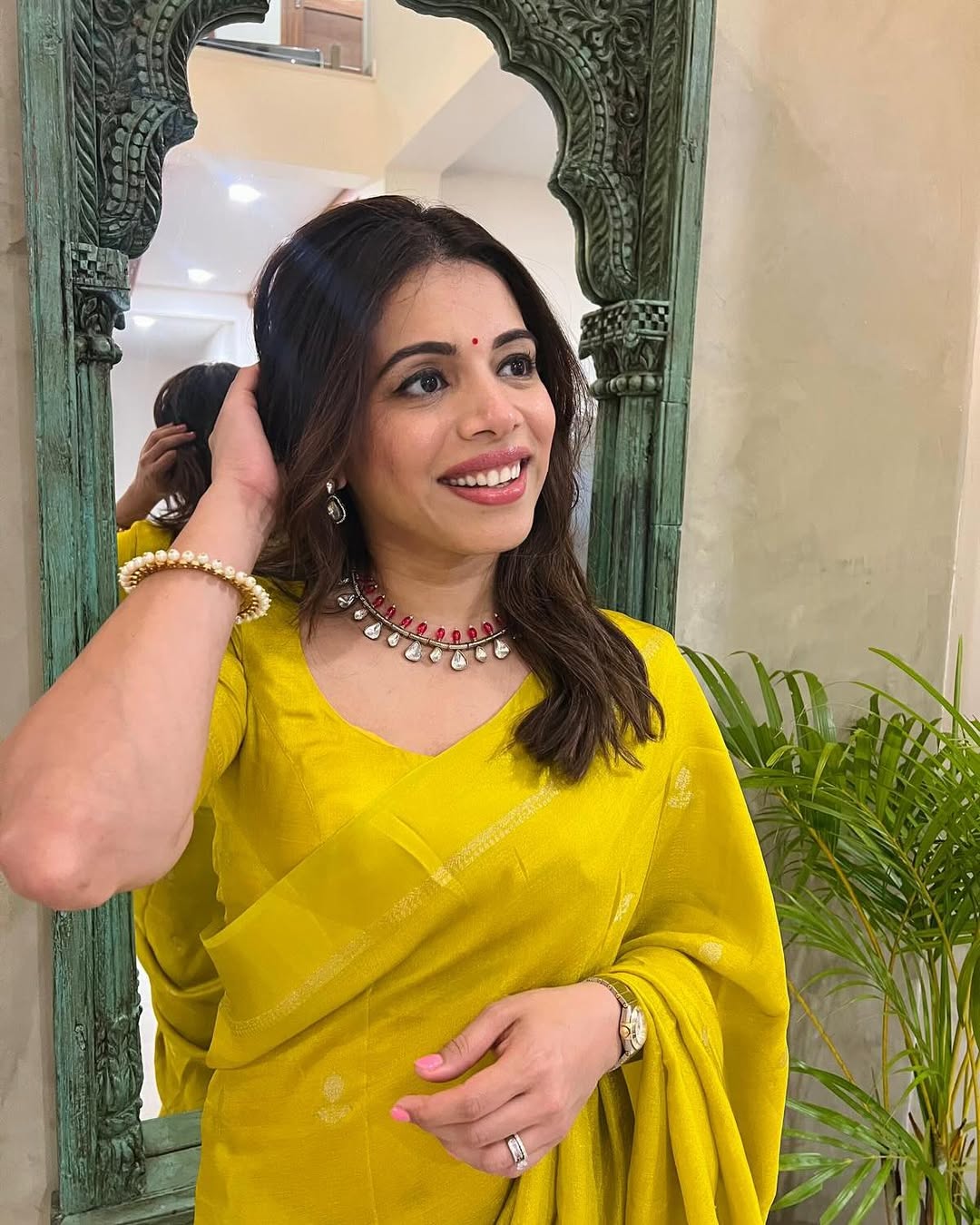 Light Green Soft Viscose Khadi Silk Partywear Saree with Satin Border & Jacquard Design