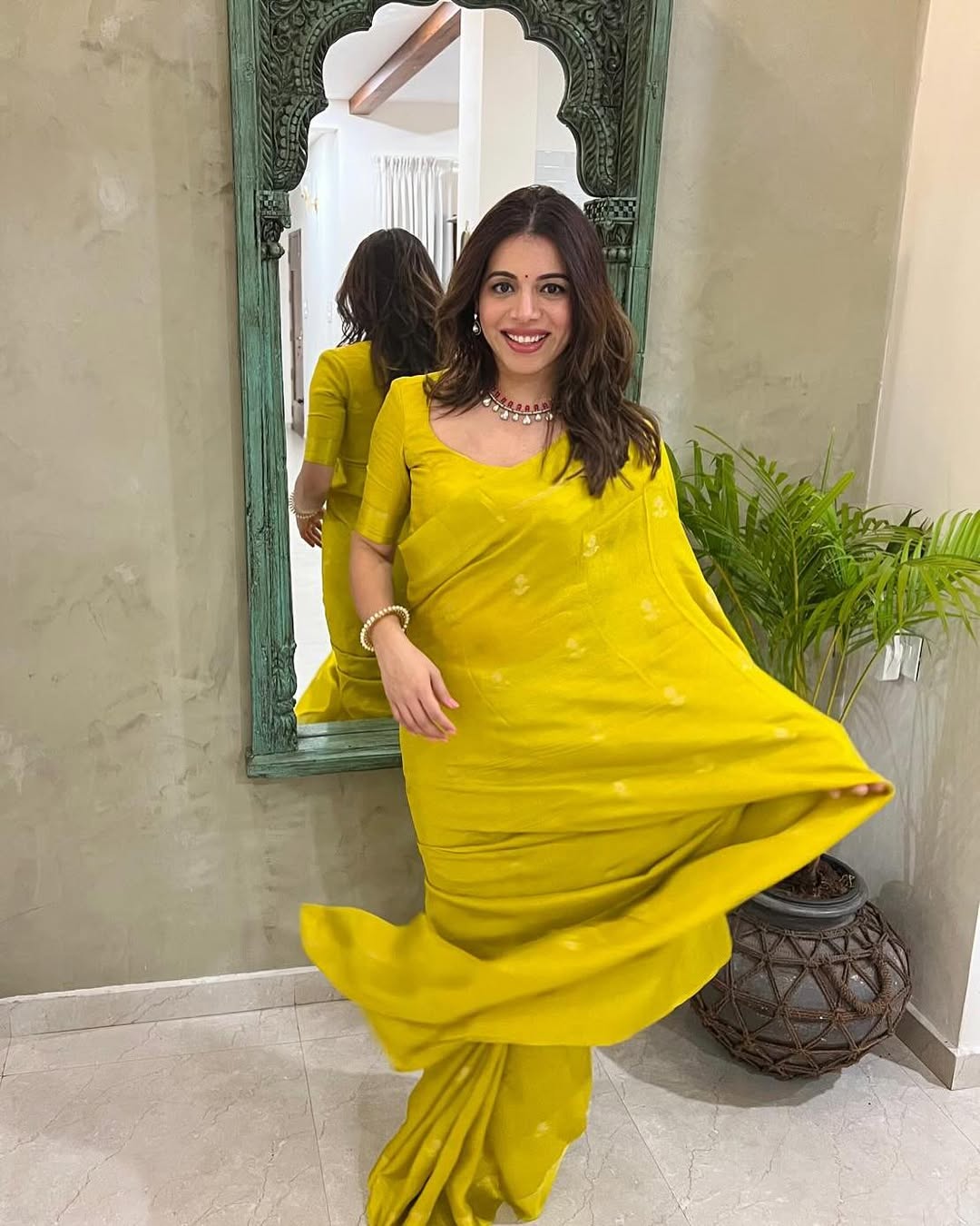 Light Green Soft Viscose Khadi Silk Partywear Saree with Satin Border & Jacquard Design