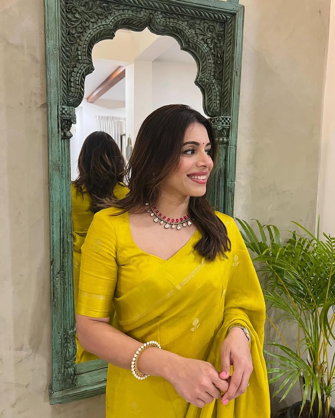 Light Green Soft Viscose Khadi Silk Partywear Saree with Satin Border & Jacquard Design