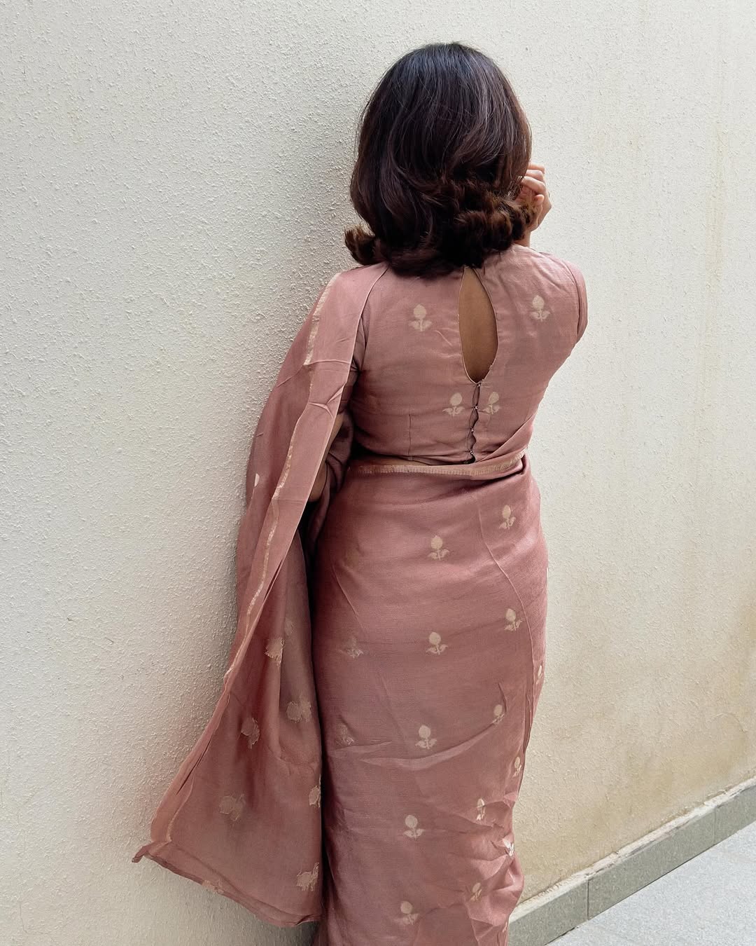 Cream Soft Viscose Khadi Silk Partywear Saree with Satin Border & Jacquard Design