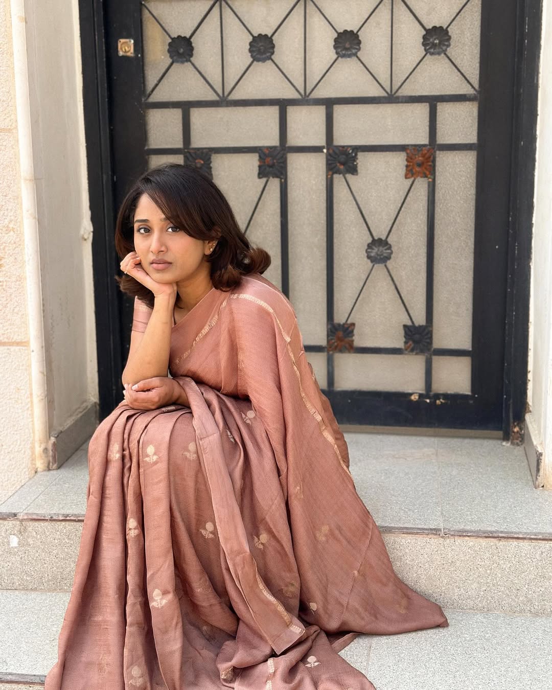 Cream Soft Viscose Khadi Silk Partywear Saree with Satin Border & Jacquard Design