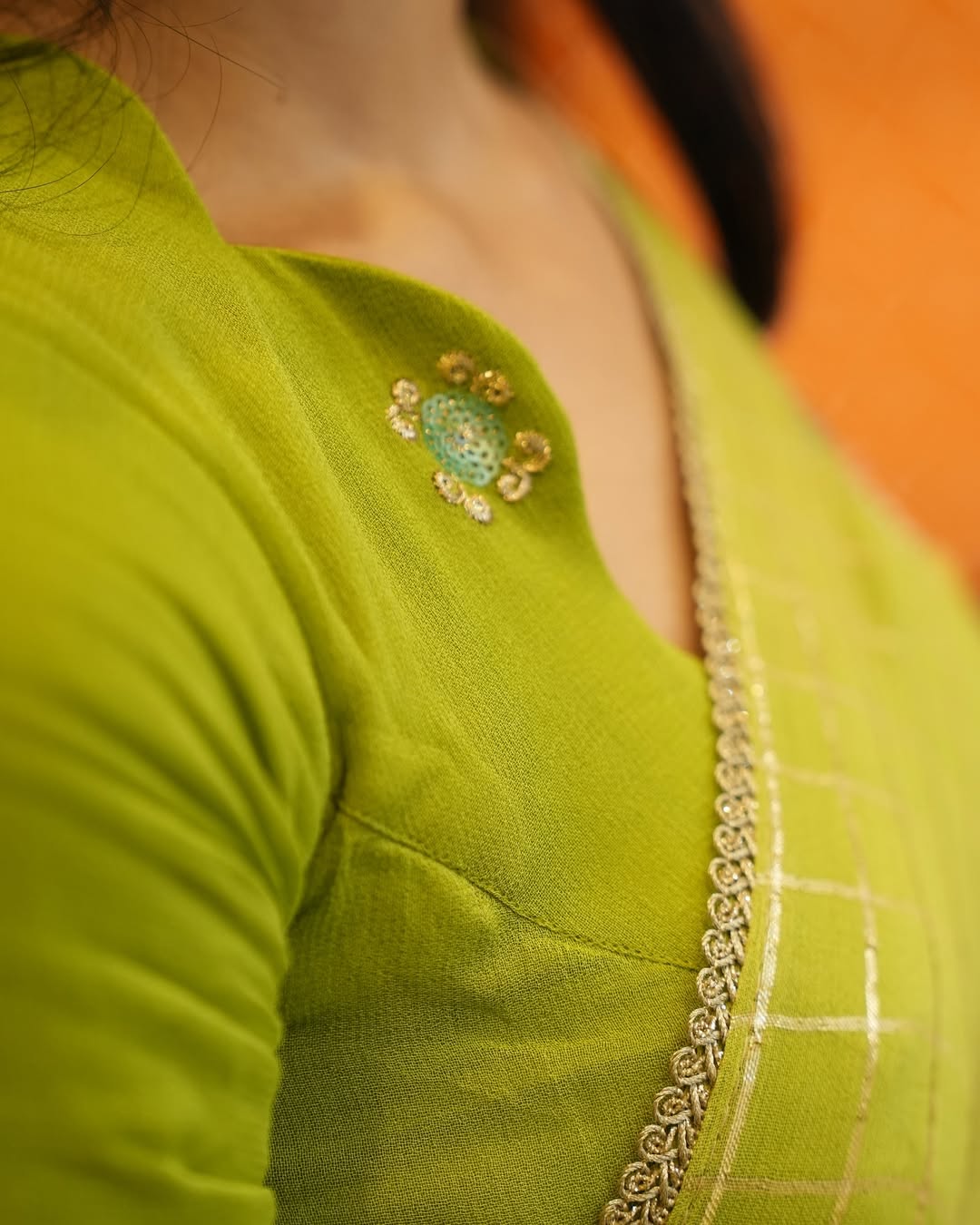 Zari Checks Viscose Weaving Saree with Chinnon Blouse – Party & Festive Wear