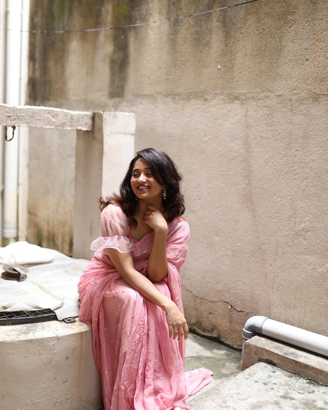 Pink Viscose Georgette Sequins Saree with Satin Border & Contrast Blouse – Partywear Collection