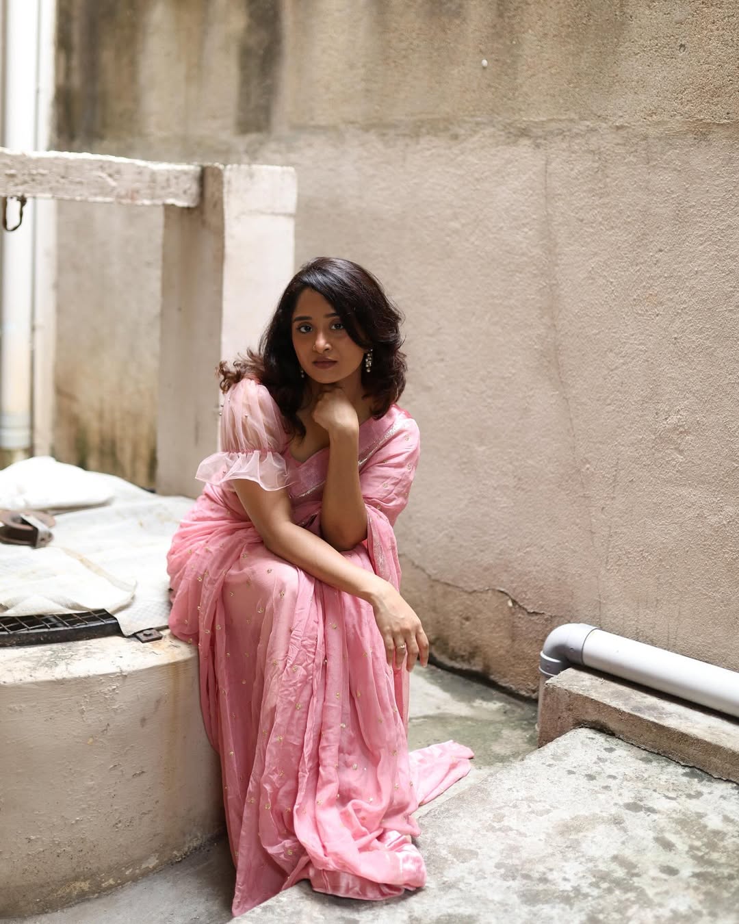 Pink Viscose Georgette Sequins Saree with Satin Border & Contrast Blouse – Partywear Collection