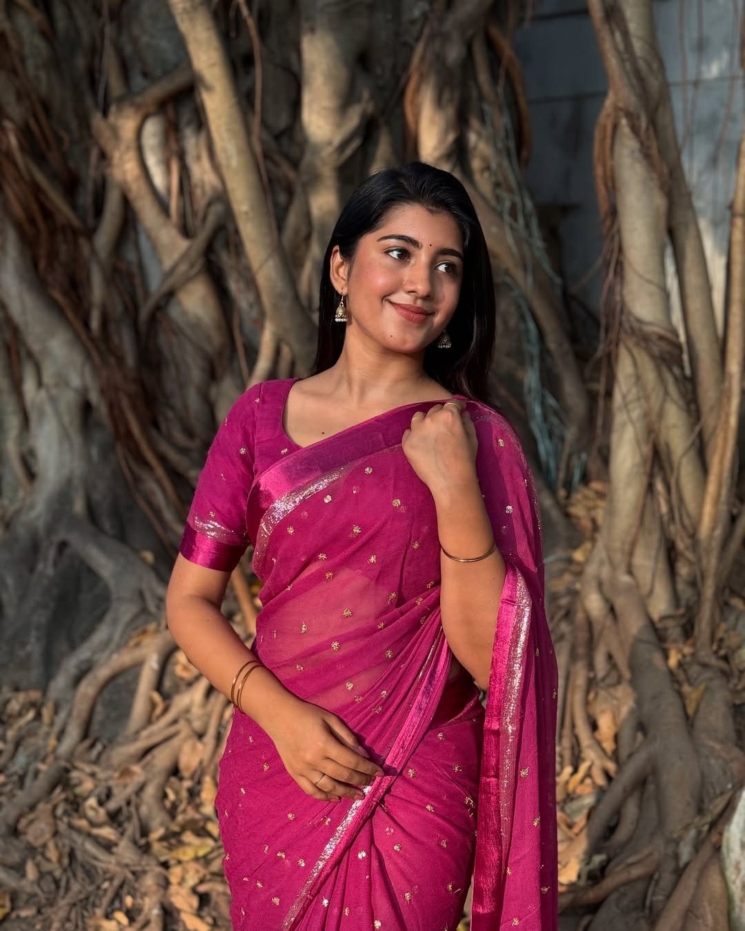 Fuschia pink Viscose Georgette Sequins Saree with Satin Border & Contrast Blouse – Partywear Collection